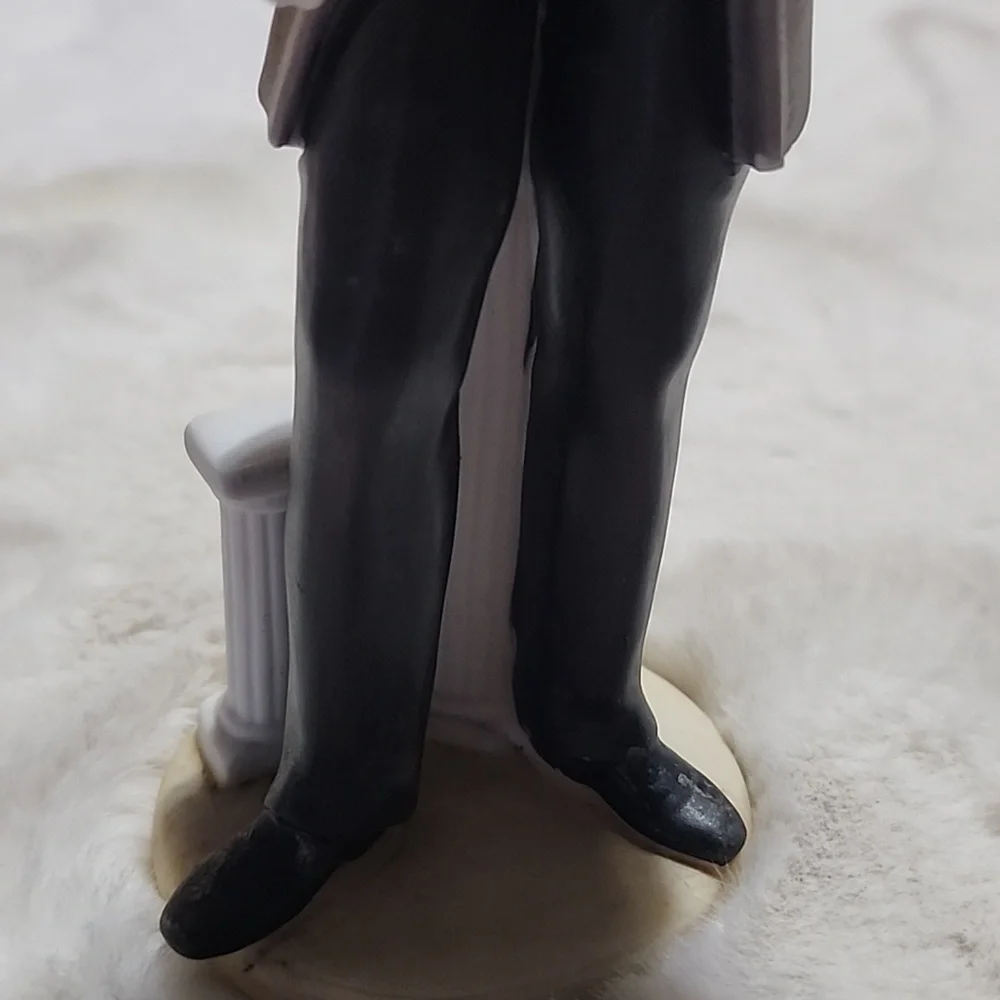 Elegant Wedding Cake Topper Figurines. Homco 1440 & 1480.